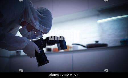 Tatort Ort Polizei Fotograf Forensic Scientist Mord Sammeln Beweise Stockfoto