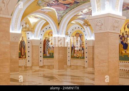 BELGRAD, SERBIEN - Juli 21 2019: Krypta der Kirche des Heiligen Sava, serbisch-orthodoxe Kirche in Belgrad Stockfoto