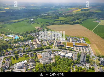 Luftaufnahme, Nahversorgungszentrum Höseler Straße, Wohngebiet mit Inselname, Heiligenhaus, Ruhrgebiet, Nordrhein-Westfalen, Deutschland, Aldi-Sup Stockfoto