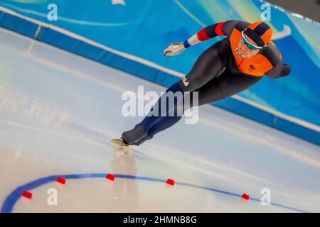 Peking, Hebei, China. 11th. Februar 2022. Patrick ROEST (NED) gewinnt die Silbermedaille beim Eisschnelllauf-Event 10000m während der Olympischen Winterspiele 2022 in Peking, Hebei, China. (Bild: © Walter G. Arce Sr./ZUMA Press Wire) Bild: ZUMA Press, Inc./Alamy Live News Stockfoto