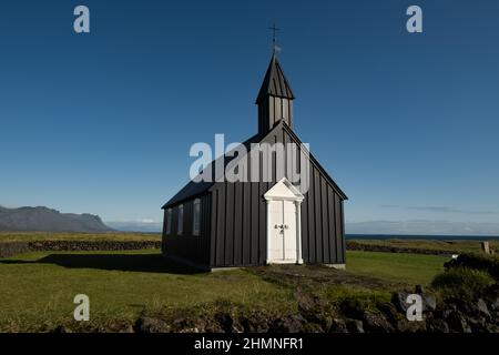 Alte Holzkirche im westlichen Teil Islands Stockfoto