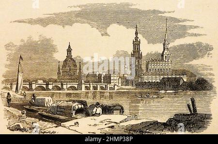 Ein alter Stich von Dresden, Deutschland, wie er 1897 war, zeigt die alte Brücke, die Frauenkirche und den Kirchenhof. Es wurde erstmals 1206 erwähnt und wurde ab 1485 Residenz der Herrscher. Dresden wurde berühmt für sein Meißen china (tatsächlich 14 Meilen entfernt). Auch bekannt unter dem sächsischen Namen Dräsdn und unter dem obersorbischen Namen Drježdźany. Es ist die Hauptstadt des deutschen Landes Sachsen und nach Leipzig die 2nd bevölkerungsreichste Stadt. Während des Zweiten Weltkriegs wurde sein Zentrum vollständig von US- und britischen Bombern zerstört und schätzungsweise 25.000 Menschen wurden kontrovers getötet. Stockfoto