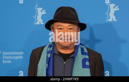 Berlin, Deutschland. 11th. Februar 2022. Regisseur Rithy Panh bei der Fotosession zum Wettbewerbsfilm 'alles wird in Ordnung sein'. Die Internationalen Filmfestspiele 72nd finden vom 10. Bis 20. Februar 2022 in Berlin statt. Quelle: Monika Skolimowska/dpa-Zentralbild/dpa/Alamy Live News Stockfoto