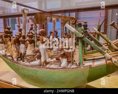 Kairo, Ägypten - 17. Dezember 2021: Detail aus dem Ägyptischen Museum in Kairo, Ägypten. Es wurde 1902 gegründet und hat mehr als 120,000 antike ägyptische Gegenstände Stockfoto