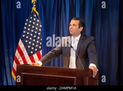 Austin, Texas, USA August 2016: Der Republikaner DONALD J. TRUMP, JR., spricht während des Wahlkampfs 2016 bei einer privaten Spendenaktion für seinen Vater, den republikanischen Präsidentschaftskandidaten Donald Trump, im Headliner's Club in Austin. ©Bob Daemmrich Stockfoto