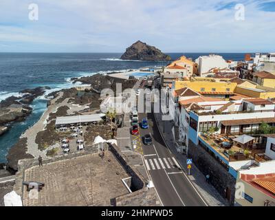 Garachico, Teneriffa, Spanien, 20. Dezember 2021. Luftaufnahme auf ältester Stadt Garachico auf Teneriffa, Kanarische Inseln im Wonter Stockfoto