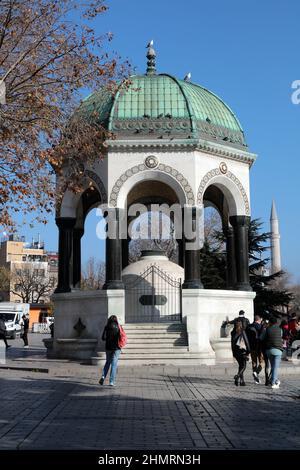 Der Deutsche Brunnen befindet sich auf dem Sultanahmet Platz. Brunnen Deutscher Kaiser II. Es wurde von Wilhelm erbaut. Istanbul, Türkei. Stockfoto