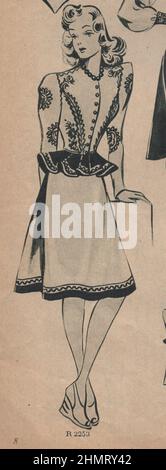 Weltkrieg ii, Werbung, historisch, Grafik-Design, Illustration, Ephemra, 1940s Modemagazin, Bekleidung, Publikation, 1940s, 1943 Zeitschrift, 20th Jahrhundert, Archiv, Kunstwerk, Design, Grafik, Kulturerbe, Geschichte, l ayout, Nostalgie, Kleidung, Damen, Dame, Zeitschrift, Stil, Stil Zeitschrift, Werbung, Anzeigen, Werbung, Werbung, Werbung, Mantel, Mäntel, weiblich, weiblich, Kleidung, Veröffentlicht, Typografie, Küche, Krieg, war Food, Monochrom, Druck, gedruckt, europa, europäisch, stricken, Dressmaking, Muster. ADDITIONAL-RIGHTS-CLEARANCE-INFO-NOT-AVAILABLE Stockfoto