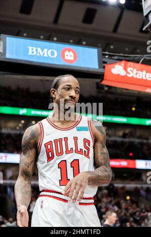 Chicago, USA. 11th. Februar 2022. Demar DeRozan #11, Chicago Bulls in Aktion während des Spiels am 11. Februar 2021 im United Center Shaina Benhiyoun/SPP Credit: SPP Sport Press Photo. /Alamy Live News Stockfoto