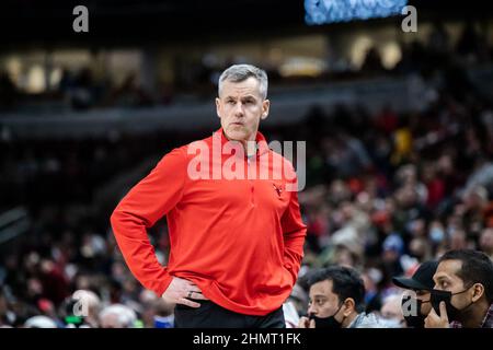 Chicago, USA. 11th. Februar 2022. Chicago Bulls Cheftrainer Billy Donovan während des Spiels am 11. Februar 2021 im United Center Shaina Benhiyoun/SPP Credit: SPP Sport Press Photo. /Alamy Live News Stockfoto