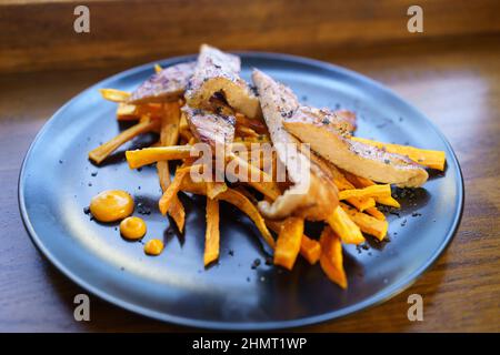 Frisch gekochtes Schweinefleisch Secreto iberico mit gebraten Stockfoto