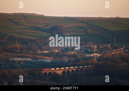 15/02/2019 Chapel Milton Viaduct, Chinley, Hope Valley, Derbyshire 60017 6F05 1610 Tunstead - Lostock Stone Stockfoto