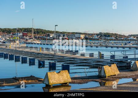 Göteborg, Schweden - november 21 2021: Pier, an dem im Winter keine Boote festgemacht sind Stockfoto