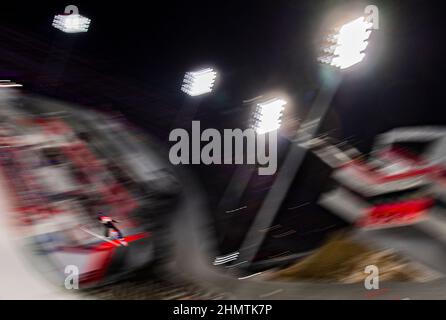 Cang Tia Kchou, China. 12th. Februar 2022. Ryoyu Kobayashi aus Japan tritt bei den Olympischen Winterspielen 2022 in Zhangjiakou, China, am 12. Februar 2022 während eines Menschen mit großen Schanzen an. Kredit: Roman Vondrous/CTK Foto/Alamy Live Nachrichten Stockfoto