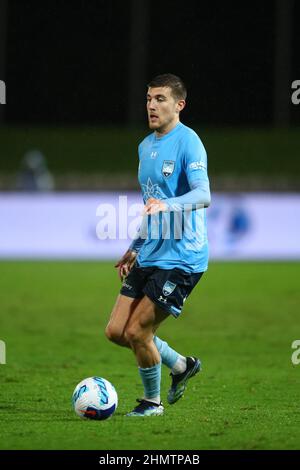 Sydney, Australien. 12th. Februar 2022. 12th. Februar 2022; Netstrata Jubilee Stadium, Sydney, NSW, Australien: A-League Football, Sydney FC gegen Western United; Max Burgess vom Sydney FC läuft mit dem Ball Kredit: Action Plus Sports Images/Alamy Live News Stockfoto