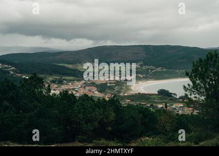 Blick auf Fisterra vom Monte Facho in spanien. Hochwertige Fotos Stockfoto