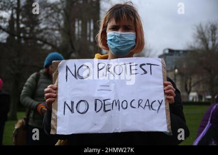 Newcastle, Großbritannien. 12.. Februar 2022. UK Governments Police Bill Demo, Civic Center, Newcastle upon Tyne, Großbritannien, 12.. Februar 2022, Kredit: DEW/Alamy Live Nachrichten Stockfoto