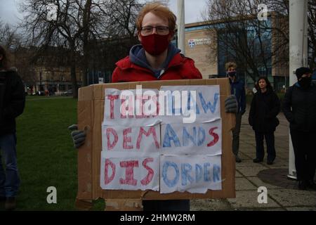 Newcastle, Großbritannien. 12.. Februar 2022. UK Governments Police Bill Demo, Civic Center, Newcastle upon Tyne, Großbritannien, 12.. Februar 2022, Kredit: DEW/Alamy Live Nachrichten Stockfoto