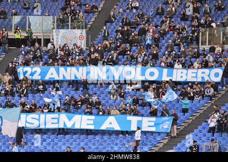 Roma, Italien. 12th. Februar 2022. Fans von Latium während des Fußballspiels der SS Lazio und des FC Bologna im Olimpico-Stadion in Rom (Italien), 12th. Februar 2022. Foto Antonietta Baldassarre/Insidefoto Kredit: Insidefoto srl/Alamy Live News Stockfoto