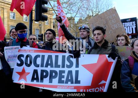 LONDON - 12th. FEBRUAR 2022: Demonstration der Volksversammlung gegen die tory Regierung und ihre Handhabung der Lebenshaltungskosten Krise. Stockfoto