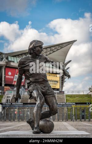 Statue von Kazimierz Deyna vor dem Stadion von Legia Warszawa Stockfoto