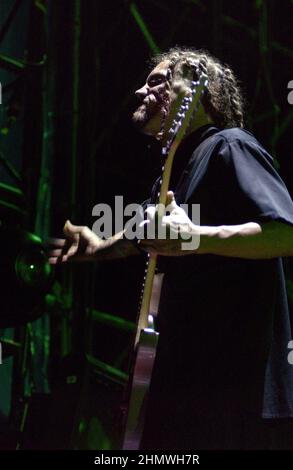 Reggio Emilia Italien 2004-09-01 : Live-Konzert der Korn beim Unita Festival , der Sänger Jonathan Davis während des Konzerts Stockfoto