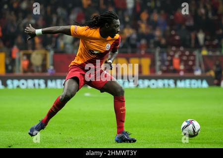 ISTANBUL, TÜRKEI - 12. FEBRUAR: Bafetimbi Gomis von Galatasaray während des türkischen Super Lig-Spiels zwischen Galatasaray und Kayserispor am 12. Februar 2022 im Nef-Stadion in Istanbul, Türkei (Foto: Orange Pictures) Stockfoto