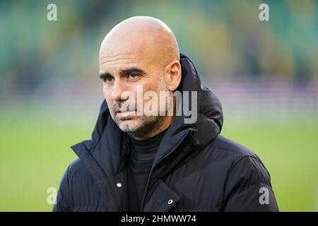 Manchester City Manager Pep Guardiola beim Premier League-Spiel in der Carrow Road, Norwich. Bilddatum: Samstag, 12. Februar 2022. Stockfoto