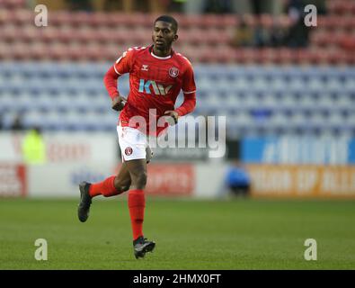 Charlton Athletic's Daniel Kanu während des Sky Bet League One-Spiels im DW Stadium, Wigan. Bilddatum: Samstag, 12. Februar 2022. Stockfoto