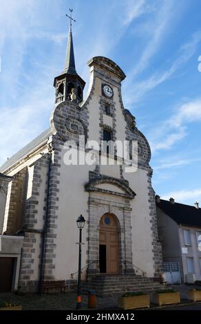 Die Kirche Saint-Pierre de Maintenon ist im Barockstil und wurde im 12th. Jahrhundert erbaut. Frankreich. Stockfoto