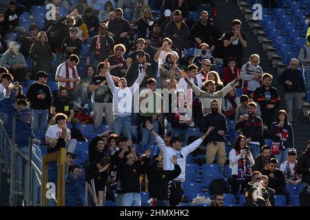 Roma, Italien. 12th. Februar 2022. Bologna-Anhänger während des Fußballspiels der SS Lazio und des FC Bologna im Olimpico-Stadion in Rom (Italien), 12th. Februar 2022. Foto Antonietta Baldassarre/Insidefoto Kredit: Insidefoto srl/Alamy Live News Stockfoto