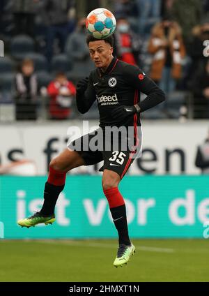 12. Februar 2022, Deutsche Bank Park, Frankfurt, GER, 1st FBL, Eintracht Frankfurt vs VfL Wolfsburg, DFL-Vorschriften verbieten die Verwendung von Fotografien als Bildsequenzen und/oder quasi-Video. Im Bild Tuta (Frankfurt) Stockfoto