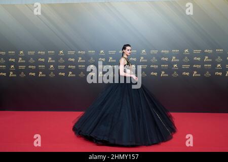 Valencia, Spanien. 12th. Februar 2022. Milena Smit nimmt am 12. Februar 2022 in Valencia, Spanien, an den Goya Awards 36th - Red Carpet im Palau de les Arts Reina Sofia Teil. Quelle: MPG/Alamy Live News Stockfoto