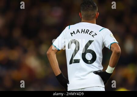 Norwich, Großbritannien. 12th. Februar 2022 ; Carrow Road, Norwich, Norforlk, England; Premier League Football, Norwich gegen Manchester City; Riyad Mahrez von Manchester City Kredit: Action Plus Sports Images/Alamy Live News Stockfoto