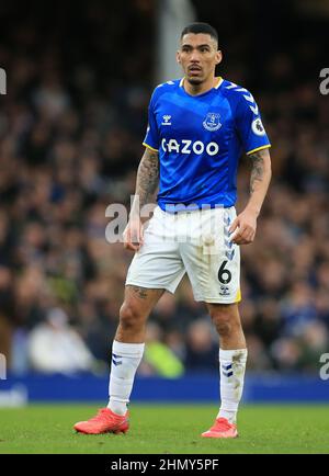 Liverpool, Großbritannien. 12th. Februar 2022 ; Goodison Park, Liverpool, England; Premier League Football, Everton versus Leeds; Allan of Everton Kredit: Action Plus Sports Images/Alamy Live News Stockfoto