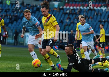 Rom, Rom, Italien. 12th. Februar 2022. Arthur Theate von Bologna FC zeigt während der italienischen Serie Ein Fußballspiel 2021/22 zwischen S.S. Lazio und dem FC Bologna am 12th. Februar 2022 im Olimpico-Stadion in Rom, Italien (Bildnachweis: © Rafaele Conti/Pacific Press via ZUMA Press Wire) Stockfoto