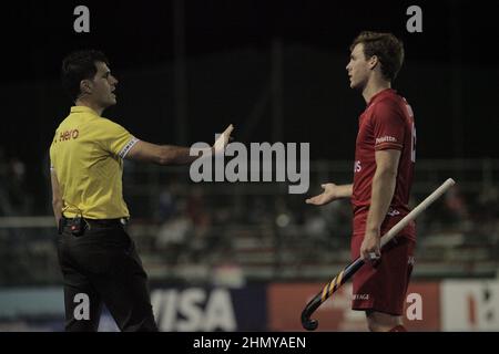 Hauptstadt, Buenos Aires, Argentinien. 12th. Februar 2022. Die Lions, das argentinische Hockeyteam, besiegten die Roten Löwen Belgiens 2 bis 1 in der FIH Pro League in der Stadt Buenos Aires. (Bild: © Roberto Almeida Aveledo/ZUMA Press Wire) Stockfoto