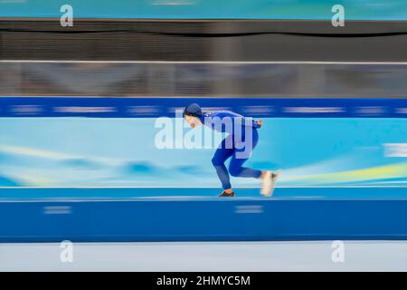 Peking, Hebei, China. 11th. Februar 2022. Michel MALFATTI (ITA) nimmt an der EISSCHNELLLAUF-Veranstaltung 10000m beim National Speed Skating Oval während der Olympischen Winterspiele 2022 in Peking, Hebei, China, Teil. (Bild: © Walter G. Arce Sr./ZUMA Press Wire) Stockfoto