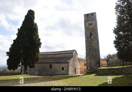 Veduta generale della Pieve di San Giovanni Battista a Pernina (Siena) Stockfoto