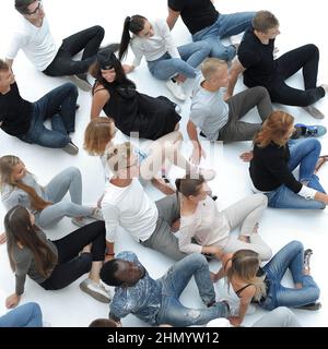 Nahaufnahme: Verschiedene junge Leute stehen zusammen Stockfoto