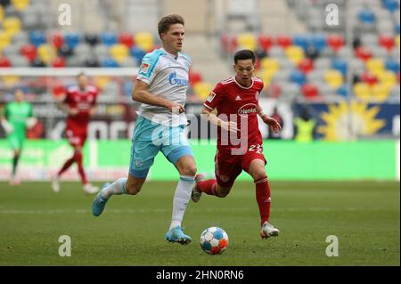 firo: 02/13/2022 Fuvuball, Fußball, 2nd Bundesliga, Saison 2021/2022, F95 Fortuna Dvºsseldorf, Düsseldorf - FC Schalke 04 Marius Bvºlter, Einzelaktion Stockfoto