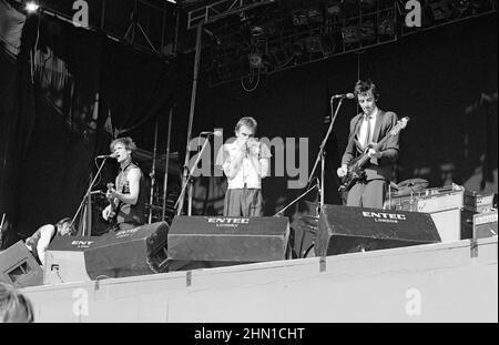 Wilko Johnson und die Lew Lewis Band treten beim Reading Festival 1982 in England auf. Stockfoto