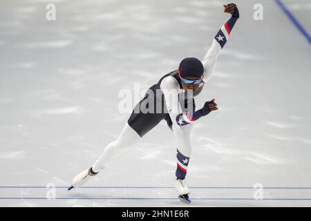 Peking, China. 13th. Februar 2022. Erin Jackson aus den USA tritt am Sonntag, 13. Februar 2022, beim 500-Meter-Speedskating-Finale der Frauen bei den Olympischen Winterspielen 2022 in Peking an. Jackson gewann die Goldmedaille Foto von Paul Hanna/UPI Kredit: UPI/Alamy Live News Stockfoto