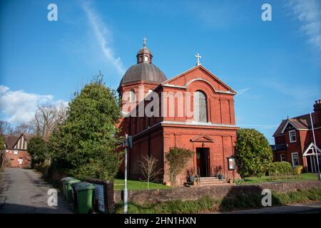 Blick auf die St. Peter's Church in Petersfield, Großbritannien Stockfoto