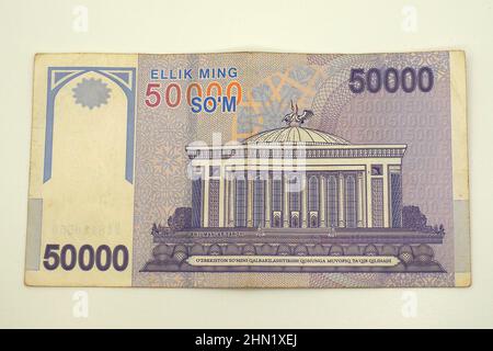 Fünfzigtausend (50.000) soʻm Banknote, Usbekistans soʻm, Usbekistan, Zentralasien Stockfoto