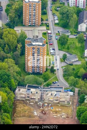 Luftaufnahme, Baustelle und Neubau der Kindertagesstätte drei Knappen auf dem ehemaligen Sportplatz Knappenmarkt, Hochhaus 3 Stockfoto