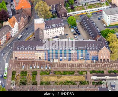 Luftaufnahme, Friedensplatz Oberhausen, Polizeiwache Alt-Oberhausen, Hausfassadensanierung, Innenstadt, Oberhausen, Ruhrgebiet, Nordrhein-Westph Stockfoto