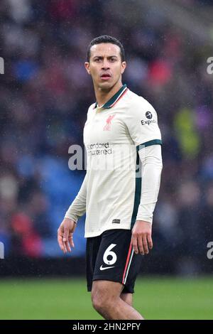 Burnley, Großbritannien. 13th. Februar 2022. Liverpools Thiago während des Spiels der Premier League in Turf Moor, Burnley, Großbritannien. Bilddatum: Sonntag, 13. Februar 2022. Bildnachweis sollte lauten: Anthony Devlin Kredit: Anthony Devlin/Alamy Live News Stockfoto