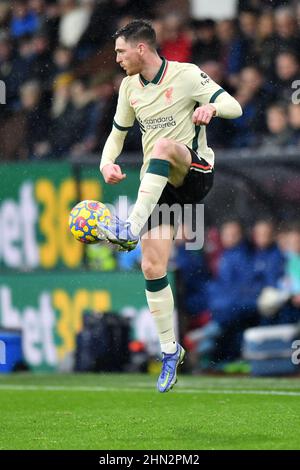 Burnley, Großbritannien. 13th. Februar 2022. Liverpools Andrew Robertson während des Spiels der Premier League in Turf Moor, Burnley, Großbritannien. Bilddatum: Sonntag, 13. Februar 2022. Bildnachweis sollte lauten: Anthony Devlin Kredit: Anthony Devlin/Alamy Live News Stockfoto