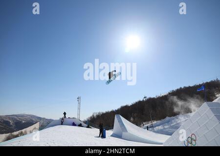 Jamie Anderson (USA), 5. FEBRUAR 2022 - Snowboarden: Frauen-Slopestyle-Qualifikation während der Olympischen Winterspiele 2022 in Peking im Genting Sno Stockfoto